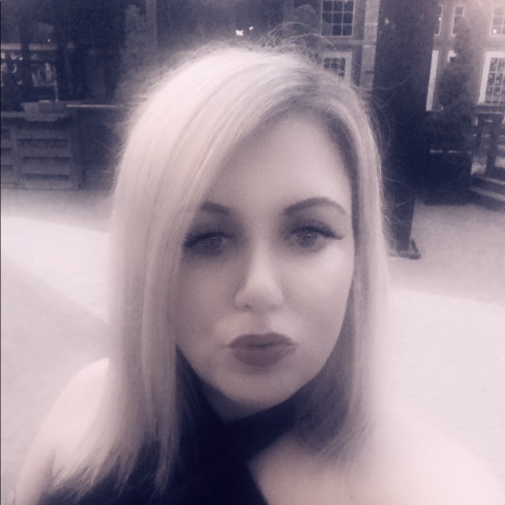 Meet your Posher, Jennifer